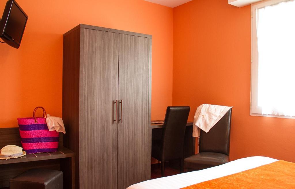 Les Hirondelles Hotel Les Sables-d'Olonne Ruang foto