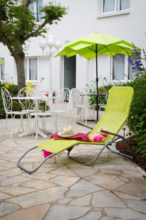 Les Hirondelles Hotel Les Sables-d'Olonne Bagian luar foto