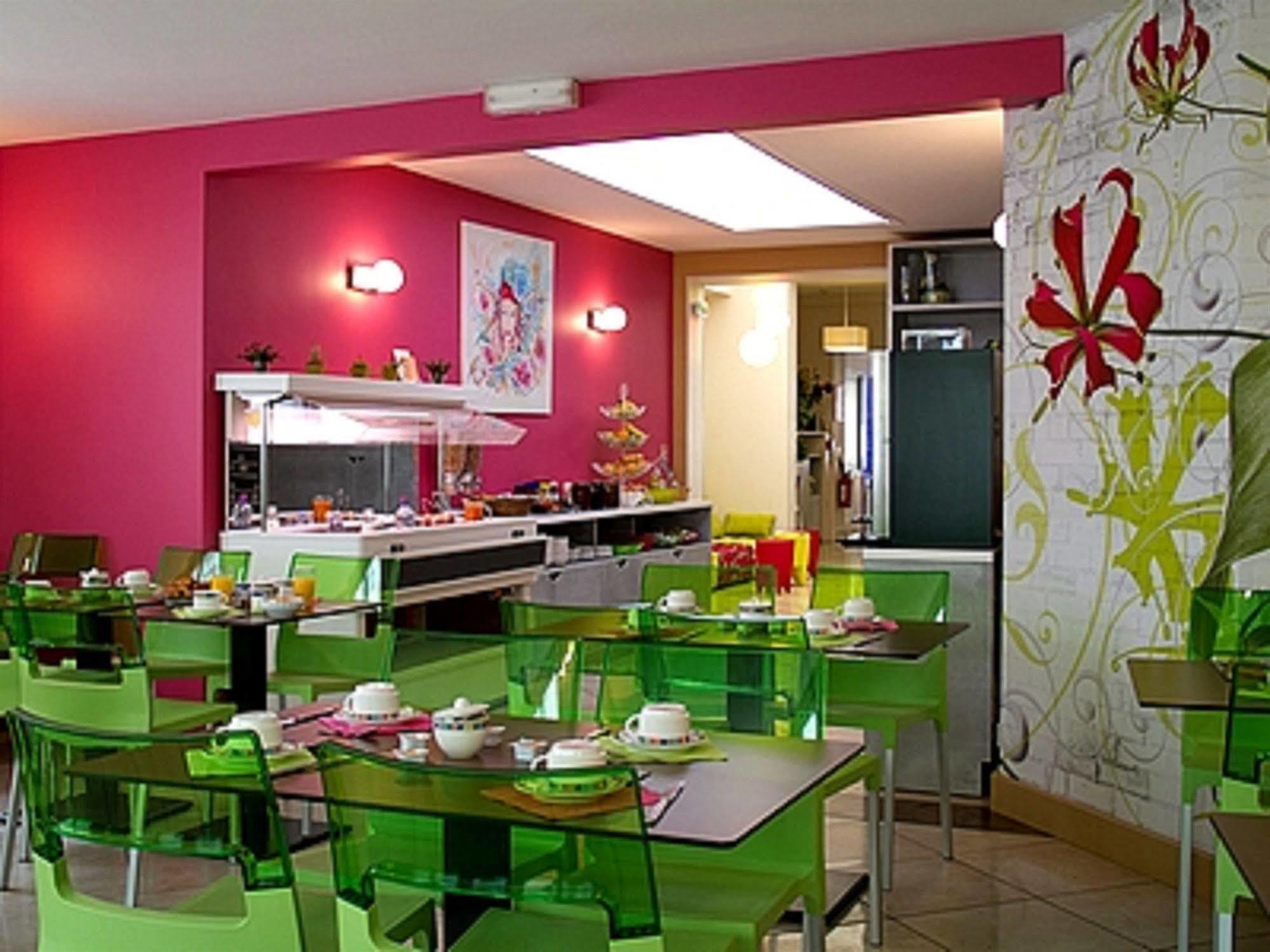 Les Hirondelles Hotel Les Sables-d'Olonne Bagian luar foto